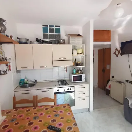 דירה Casa Albarosa, 10 Min Walk Train Station, Free Parking. *