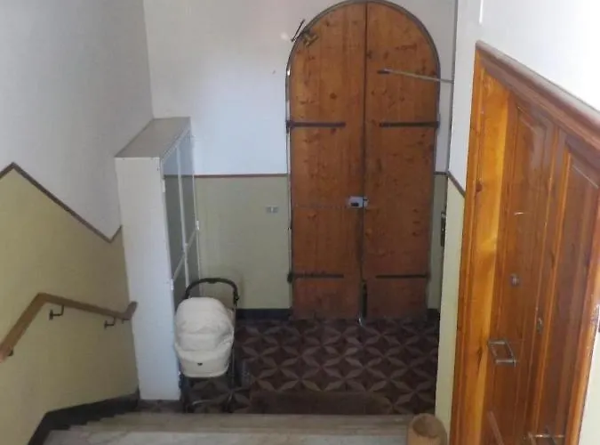 Casa Albarosa, 10 Min Walk Train Station, Free Parking. דירה לה ספציה