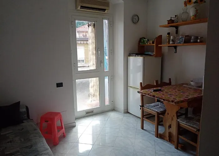 Casa Albarosa, 10 Min Walk Train Station, Free Parking. * 라스페치아