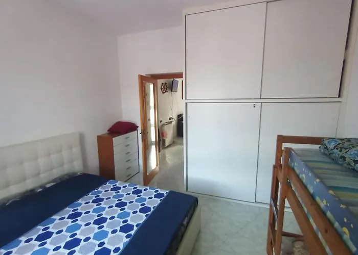 Casa Albarosa, 10 Min Walk Train Station, Free Parking. 아파트