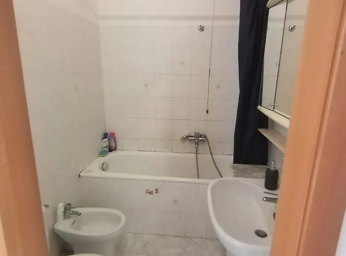 Casa Albarosa, 10 Min Walk Train Station, Free Parking. 라스페치아